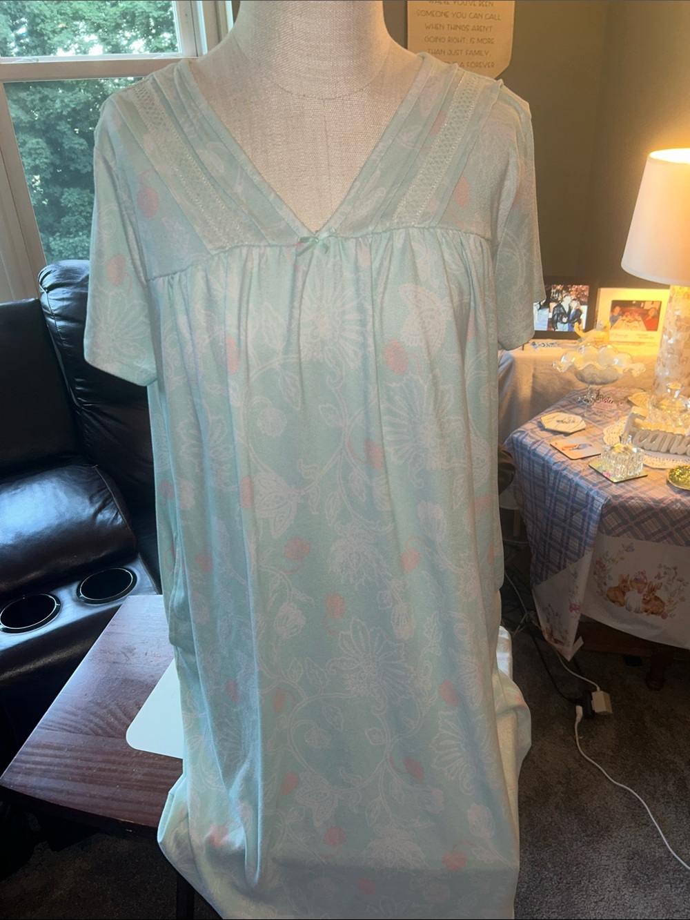 Kraft & Barrow Women’s Size L Super Soft Nightgown Mint Green Floral Pattern